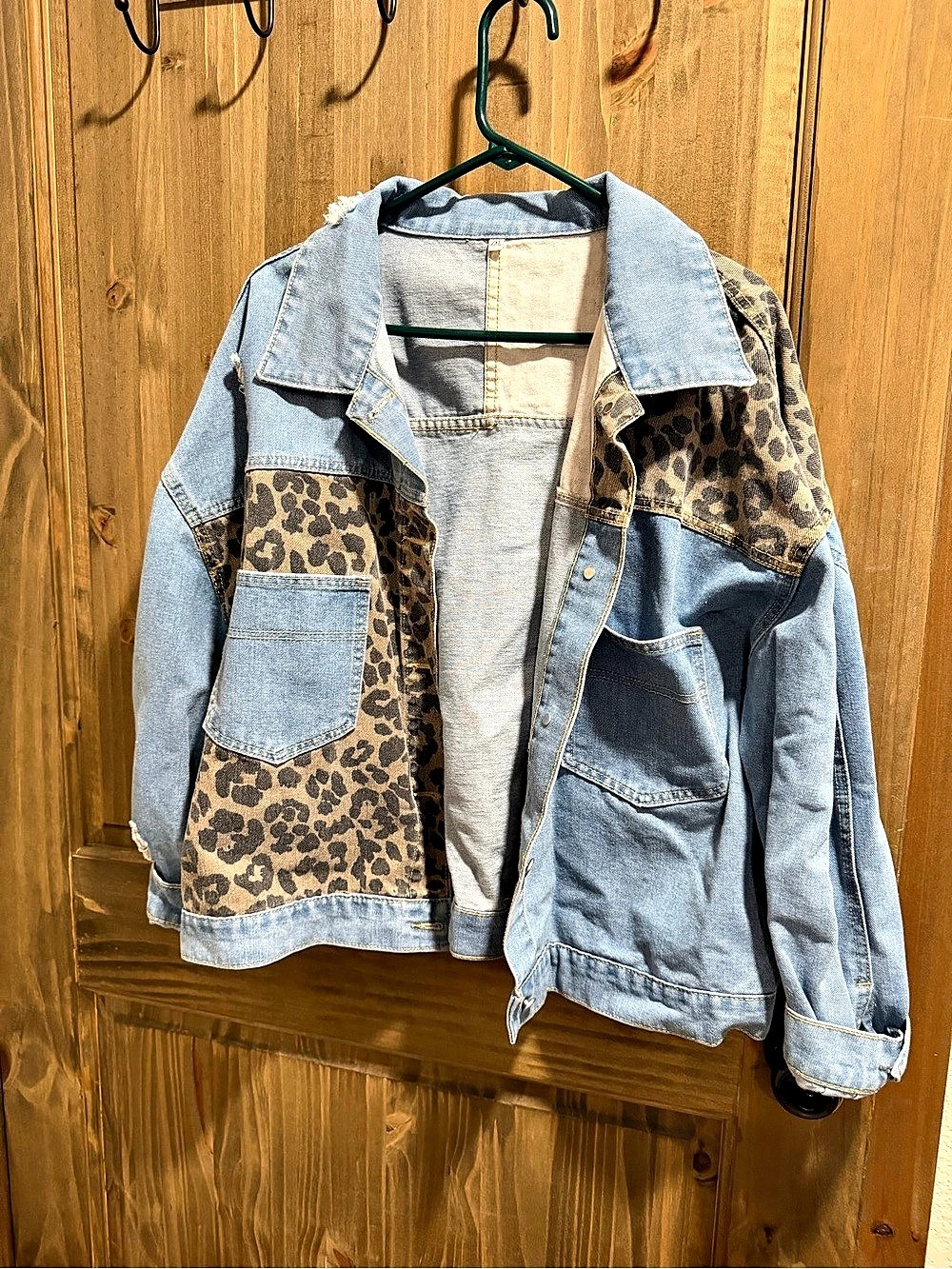 Leopard Print Denim Jacket Size 2XL Like New